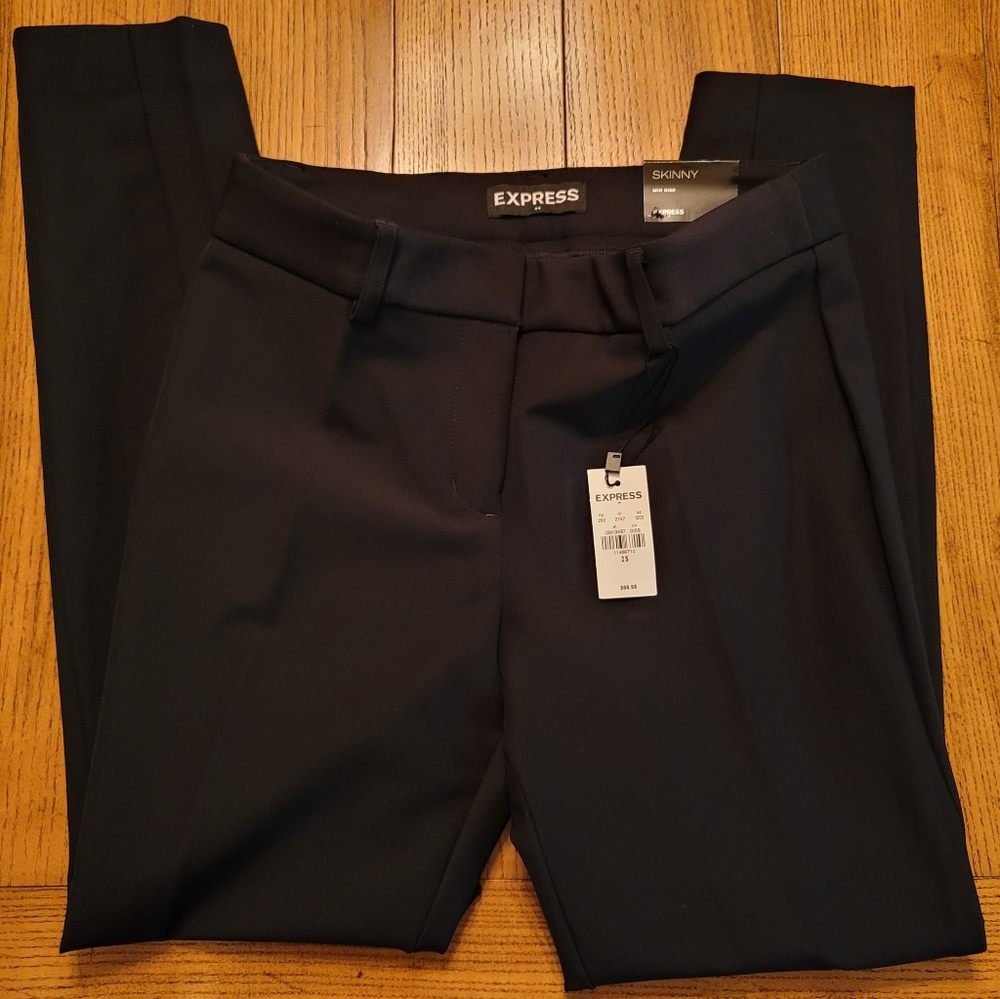 Brand New Express Mid Rise Skinny Dress Pants Size 2S- Short